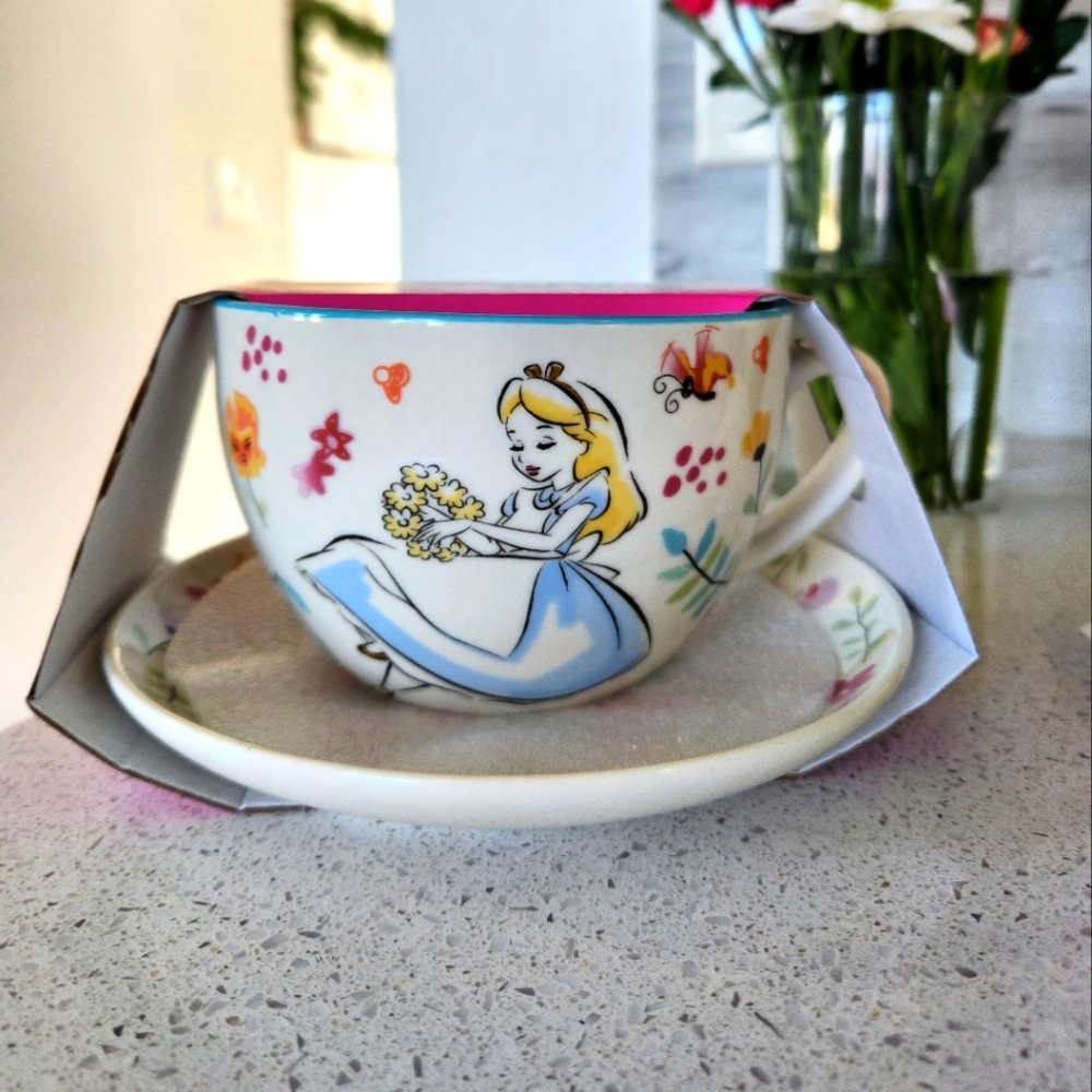 Alice in Wonderland Tea Cup and Saucer Set - Blue and White NWT